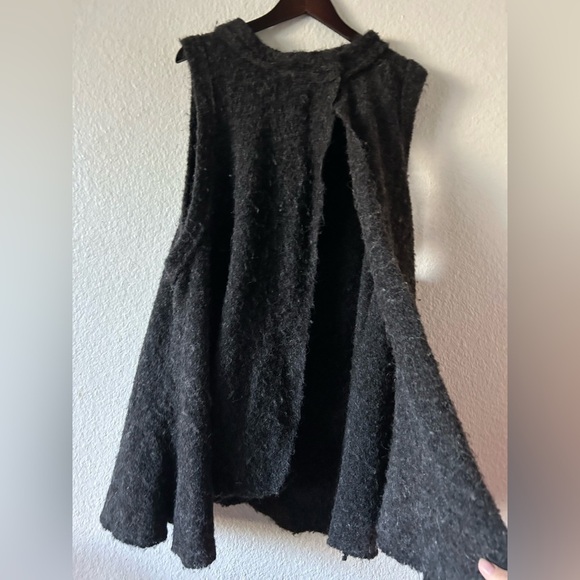 FREE PEOPLE Size S Dark Gray Wrap Winter Knit Sweater Vest Wool Alpaca Cabincore - Picture 4 of 13